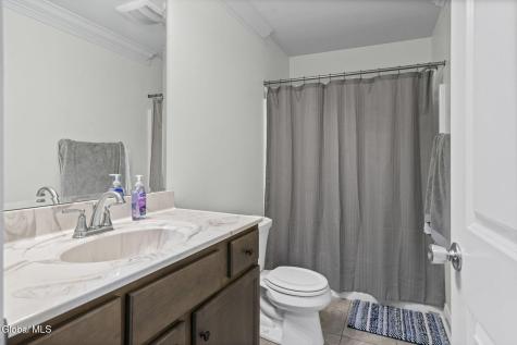 31 Stablegate Drive Ballston Lake NY 12019