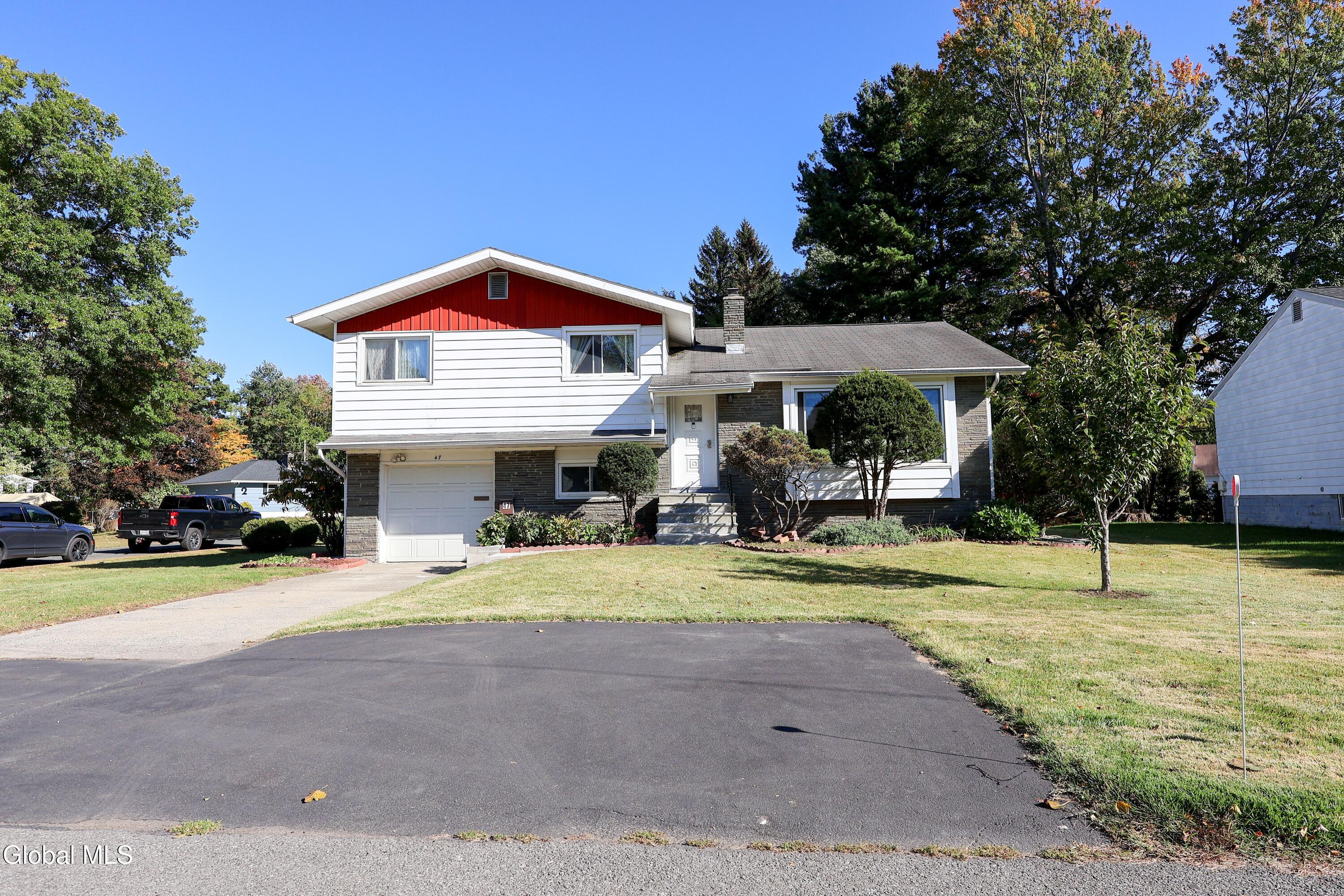 47 Nicholas Drive Albany NY 12205