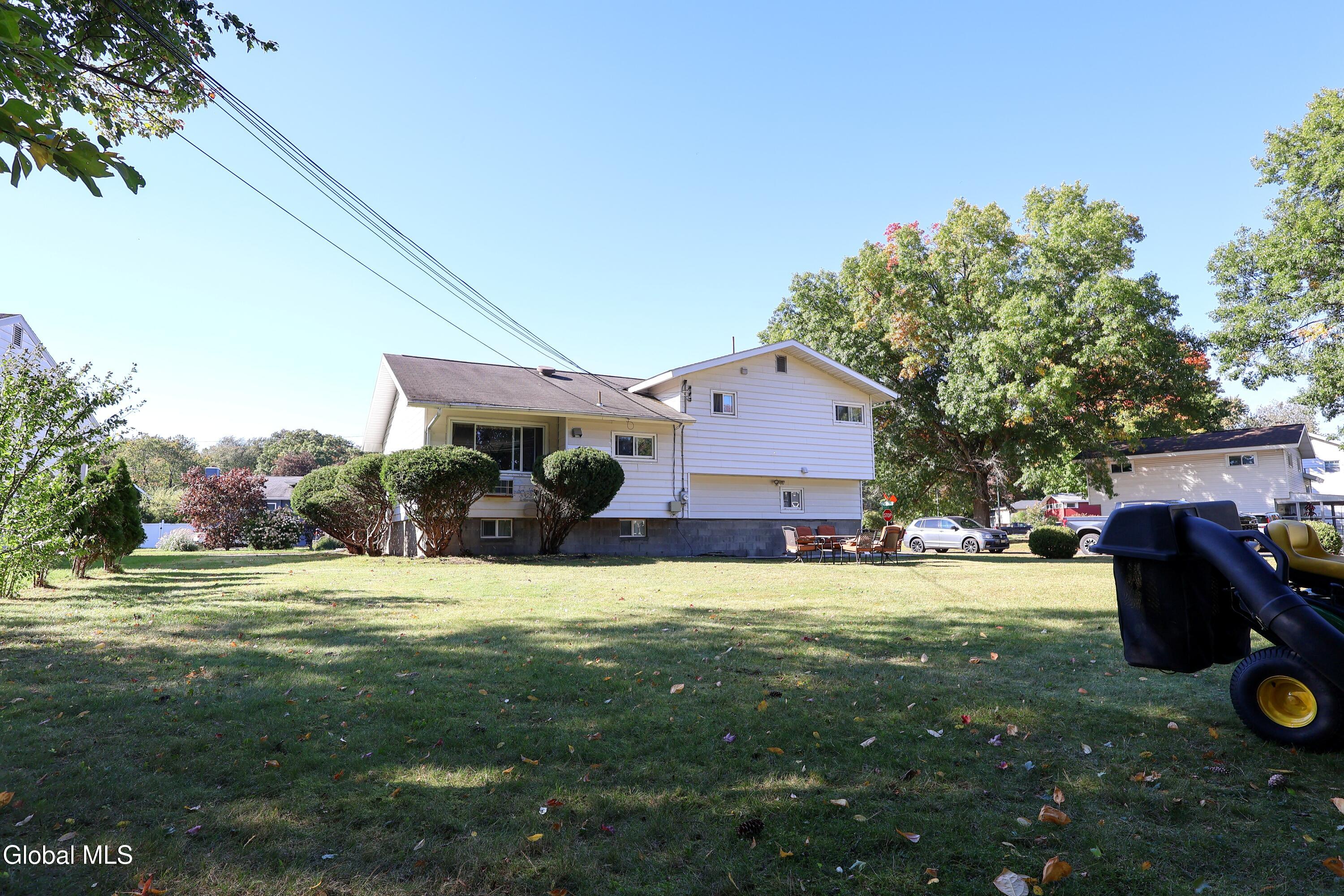 47 Nicholas Drive Albany NY 12205