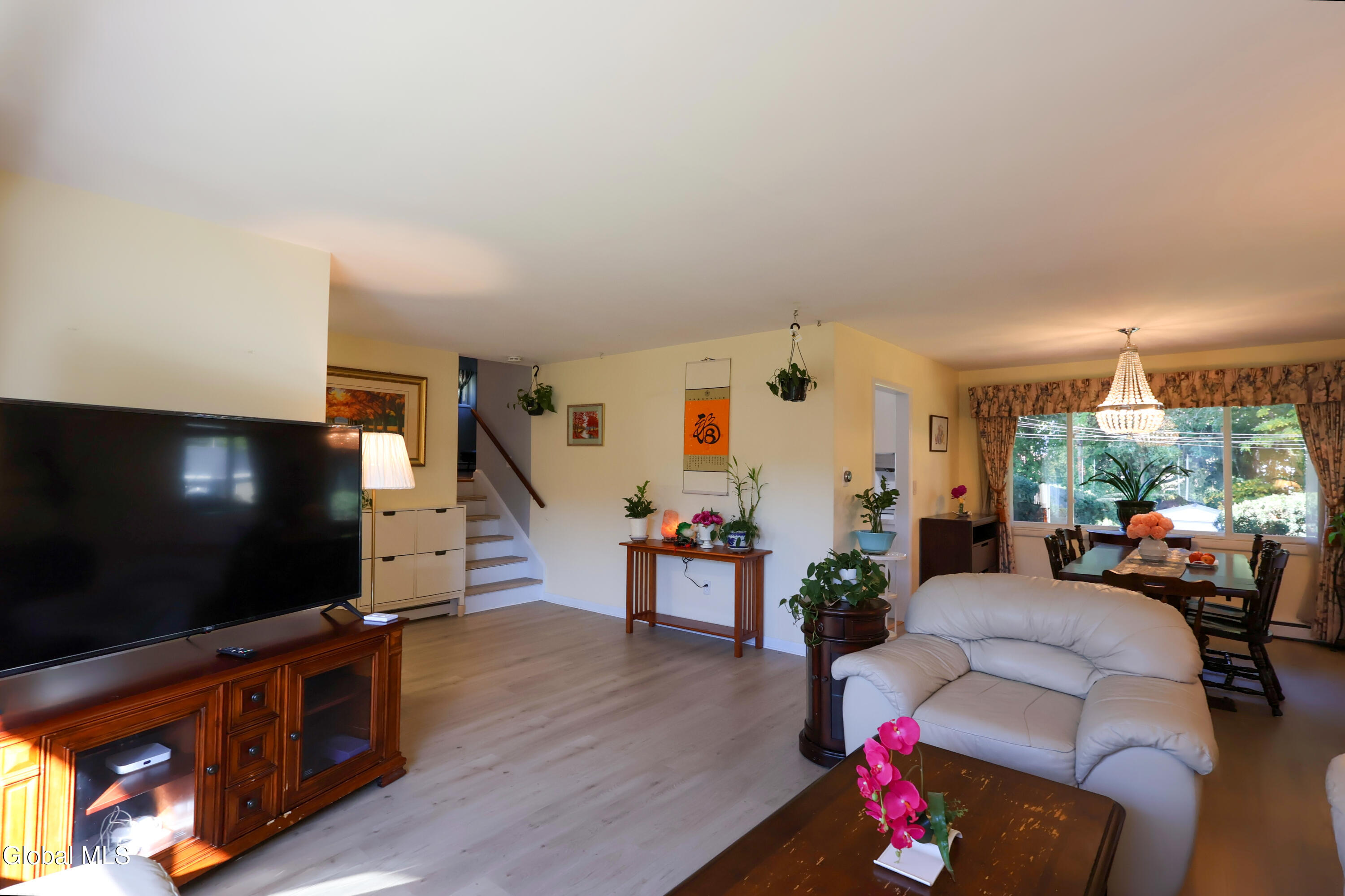 47 Nicholas Drive Albany NY 12205