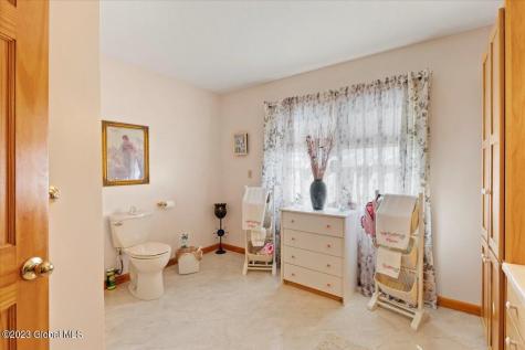 1142 Batter Street Pattersonville NY 12137