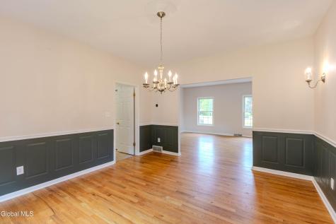 826 Creek Court Slingerlands NY 12159