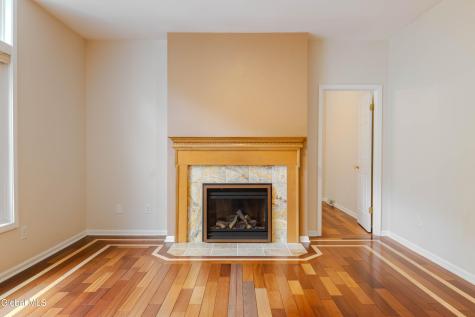 826 Creek Court Slingerlands NY 12159