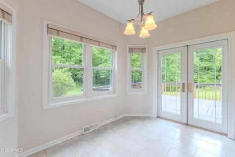 826 Creek Court Slingerlands NY 12159