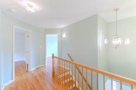 826 Creek Court Slingerlands NY 12159