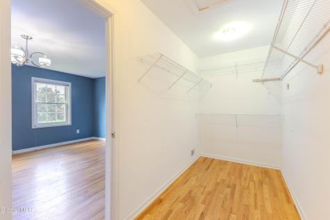 826 Creek Court Slingerlands NY 12159