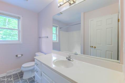 826 Creek Court Slingerlands NY 12159