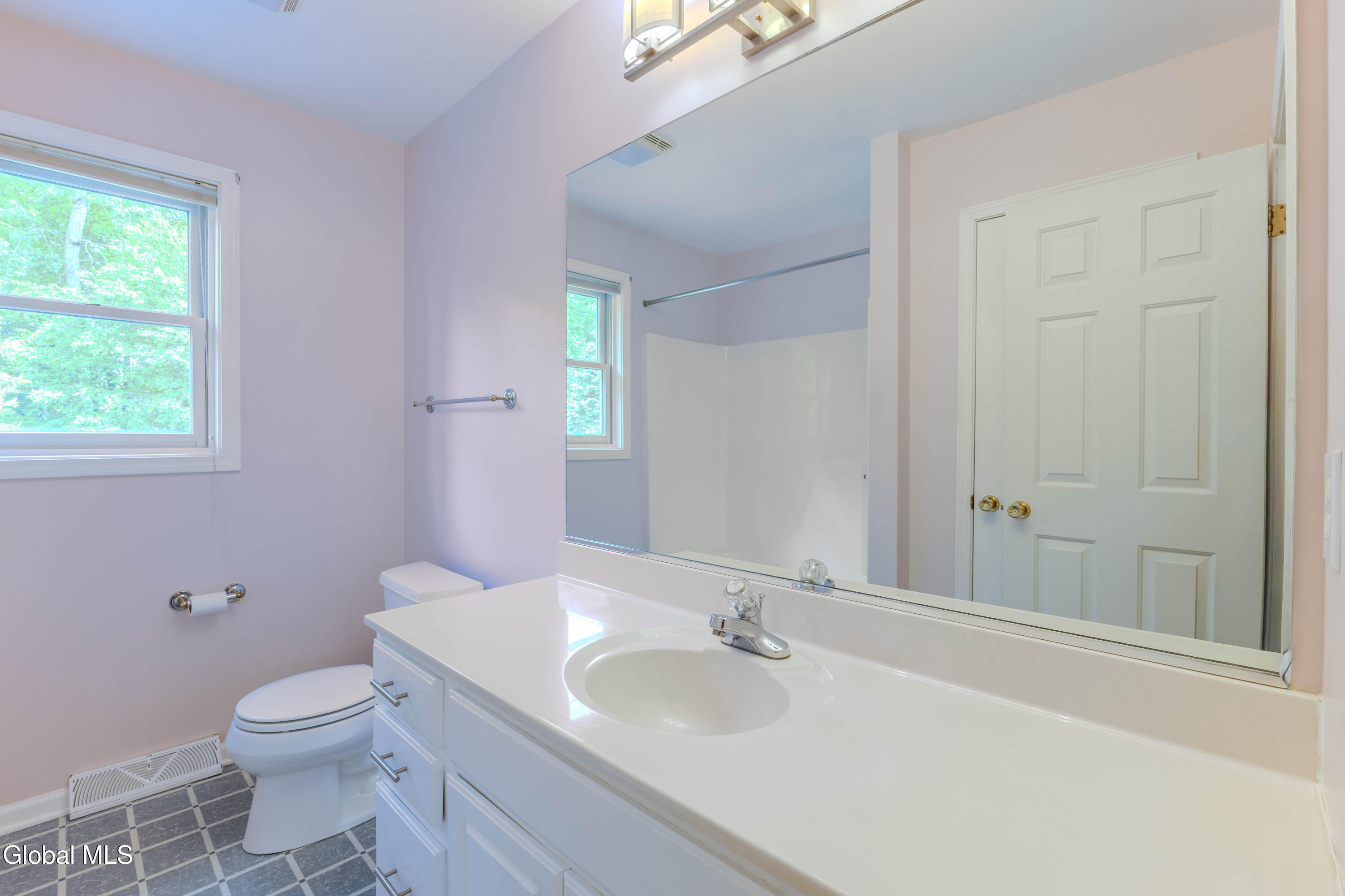 826 Creek Court Slingerlands NY 12159