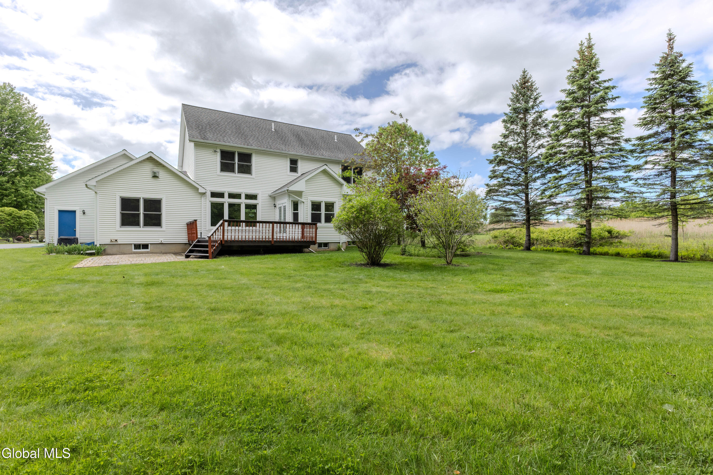 826 Creek Court Slingerlands NY 12159