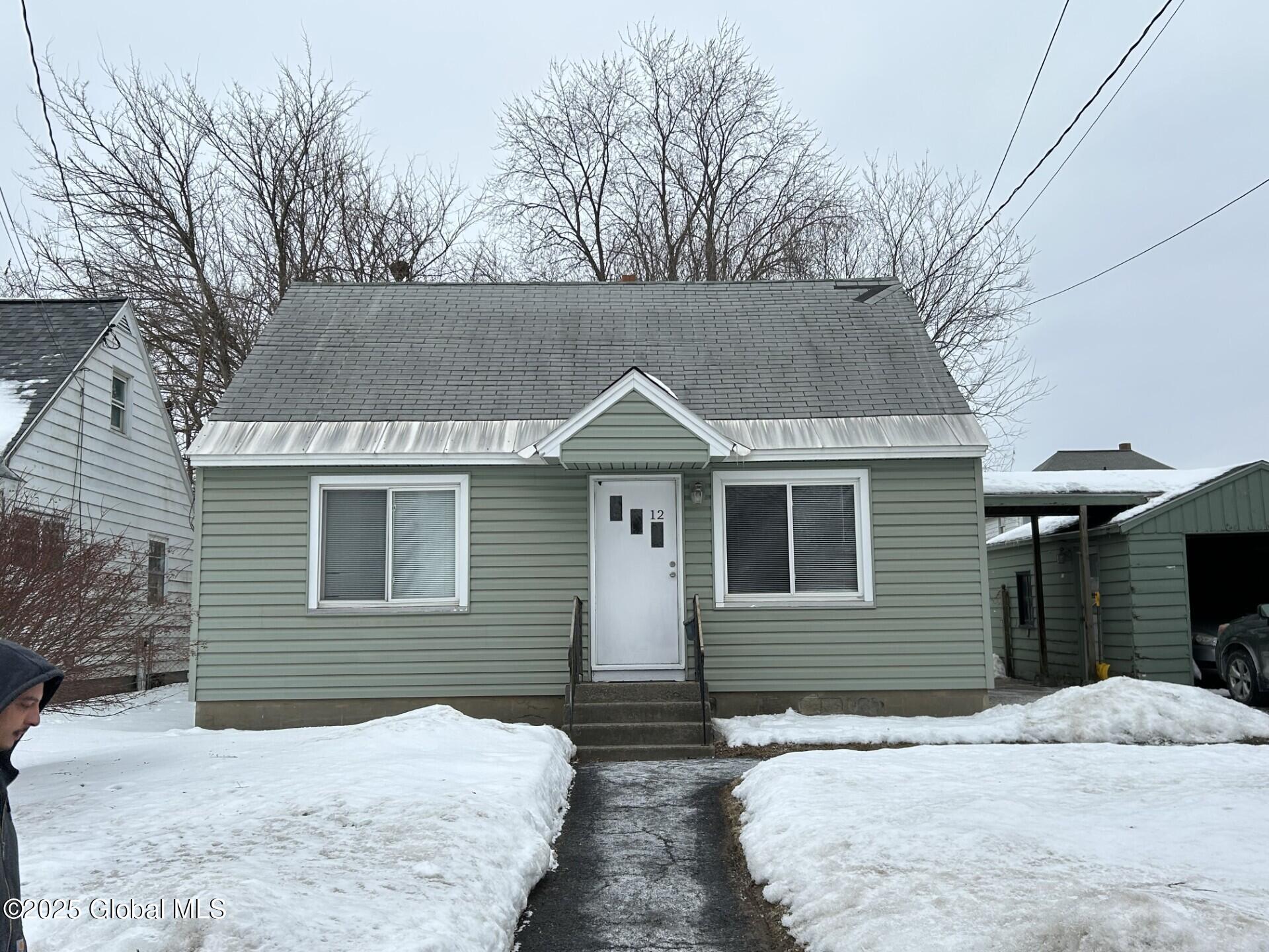 12 Neal Street Schenectady NY 12302