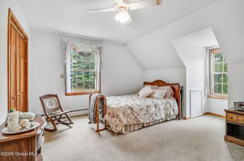 18 Johnson Lane Averill Park NY 12018