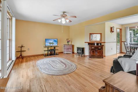 18 Johnson Lane Averill Park NY 12018