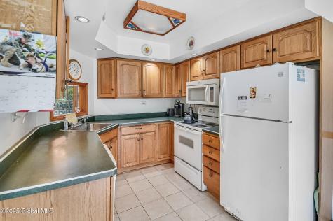 18 Johnson Lane Averill Park NY 12018