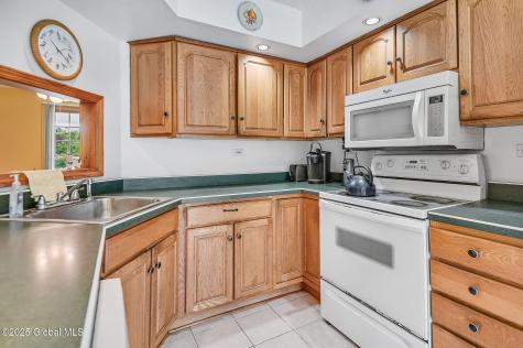 18 Johnson Lane Averill Park NY 12018