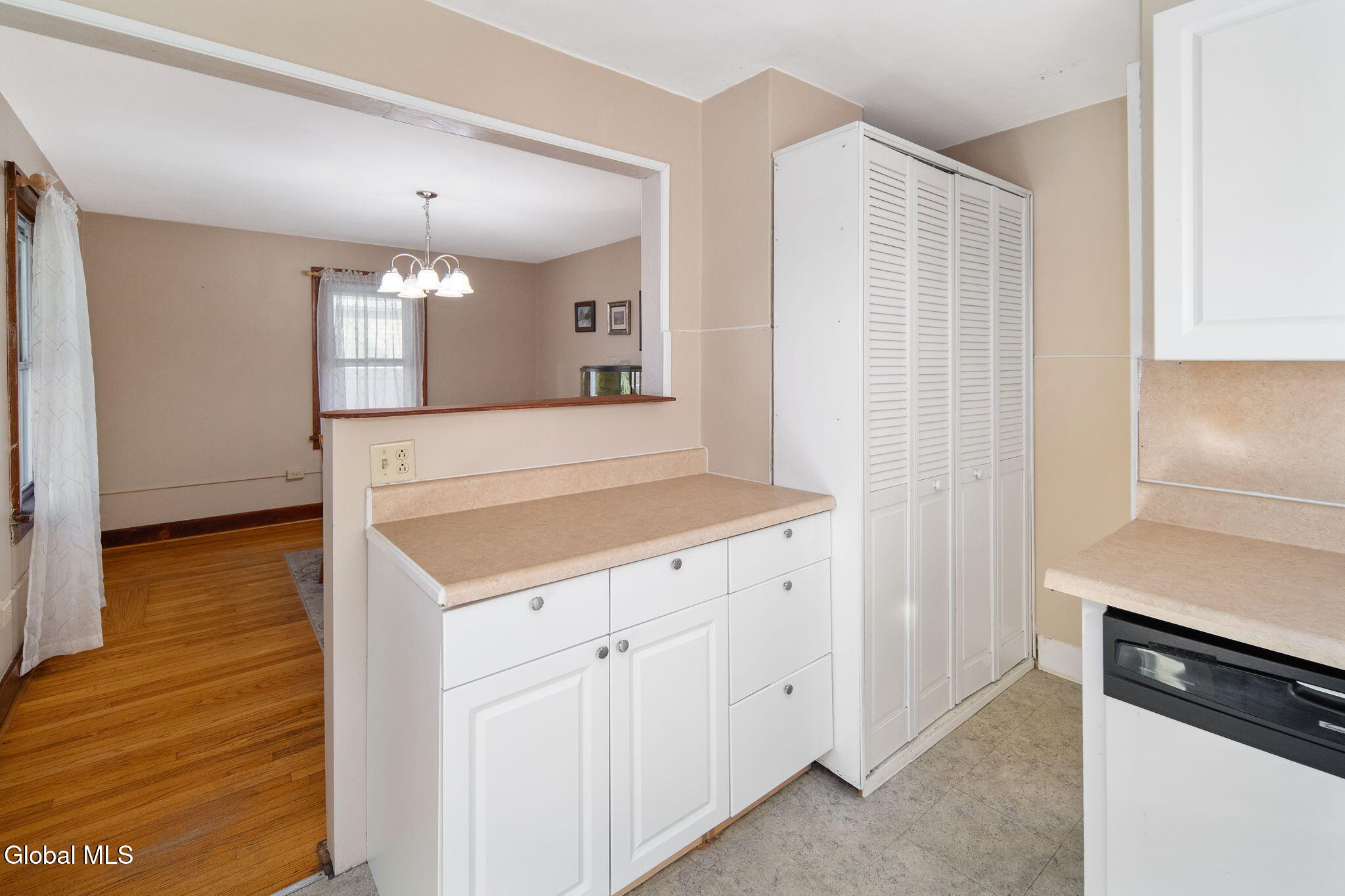 38 Wooster Street Gloversville NY 12078