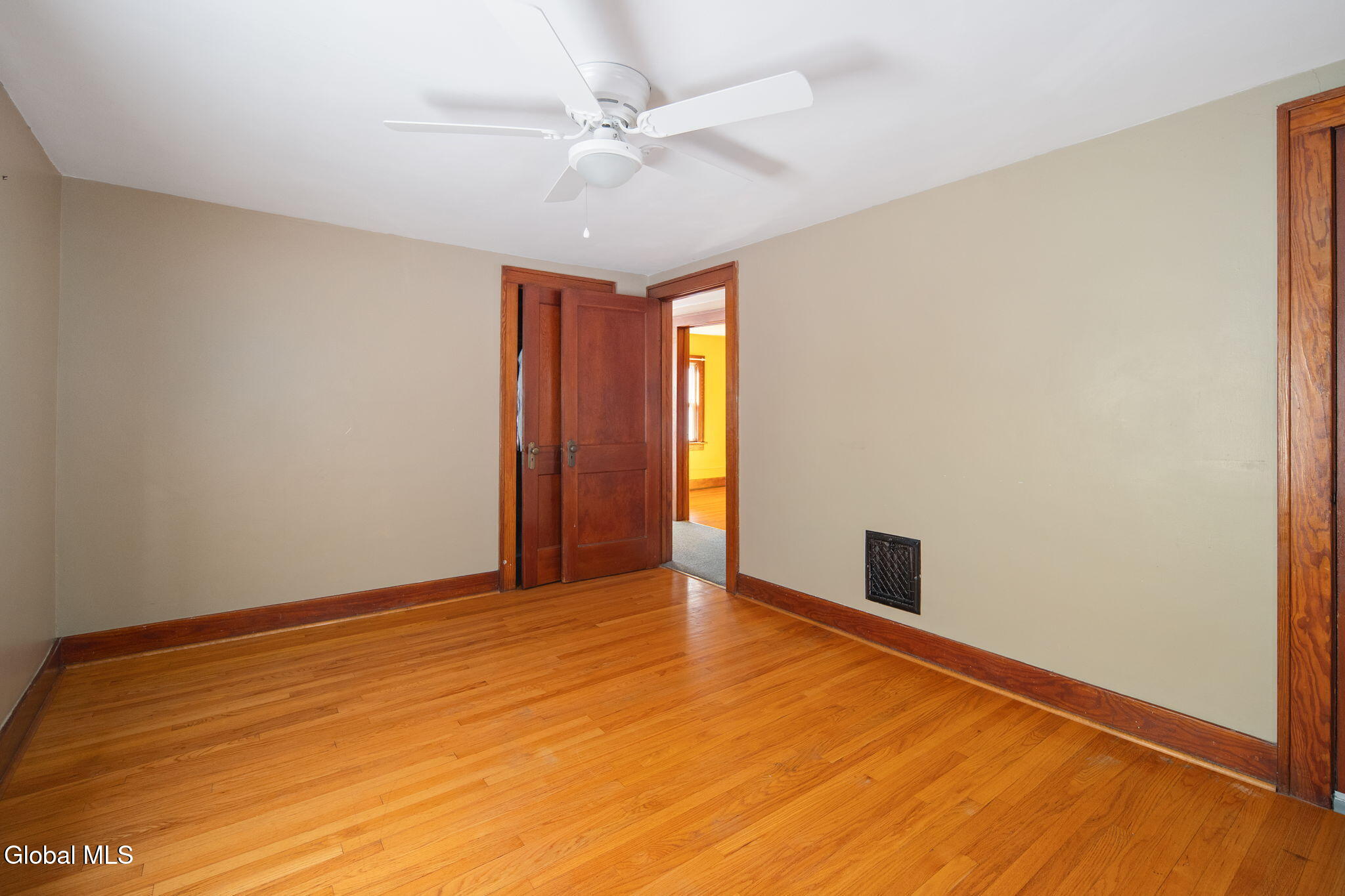 38 Wooster Street Gloversville NY 12078