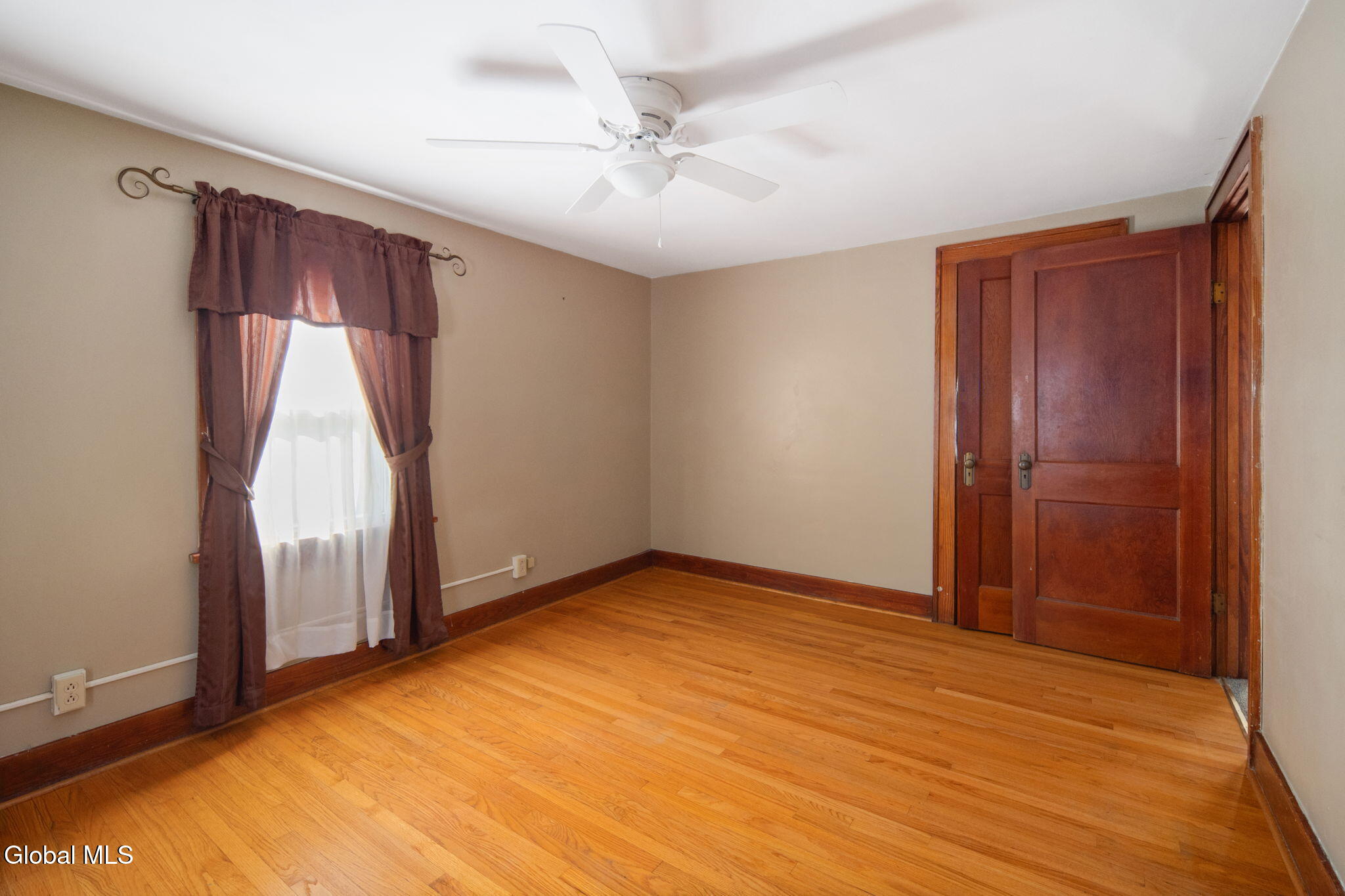 38 Wooster Street Gloversville NY 12078