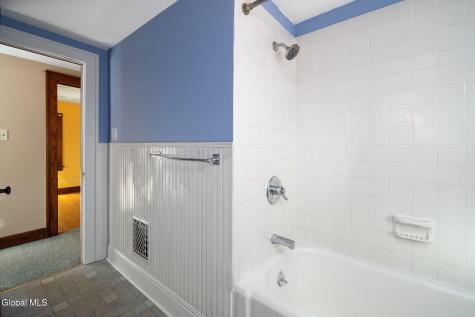 38 Wooster Street Gloversville NY 12078