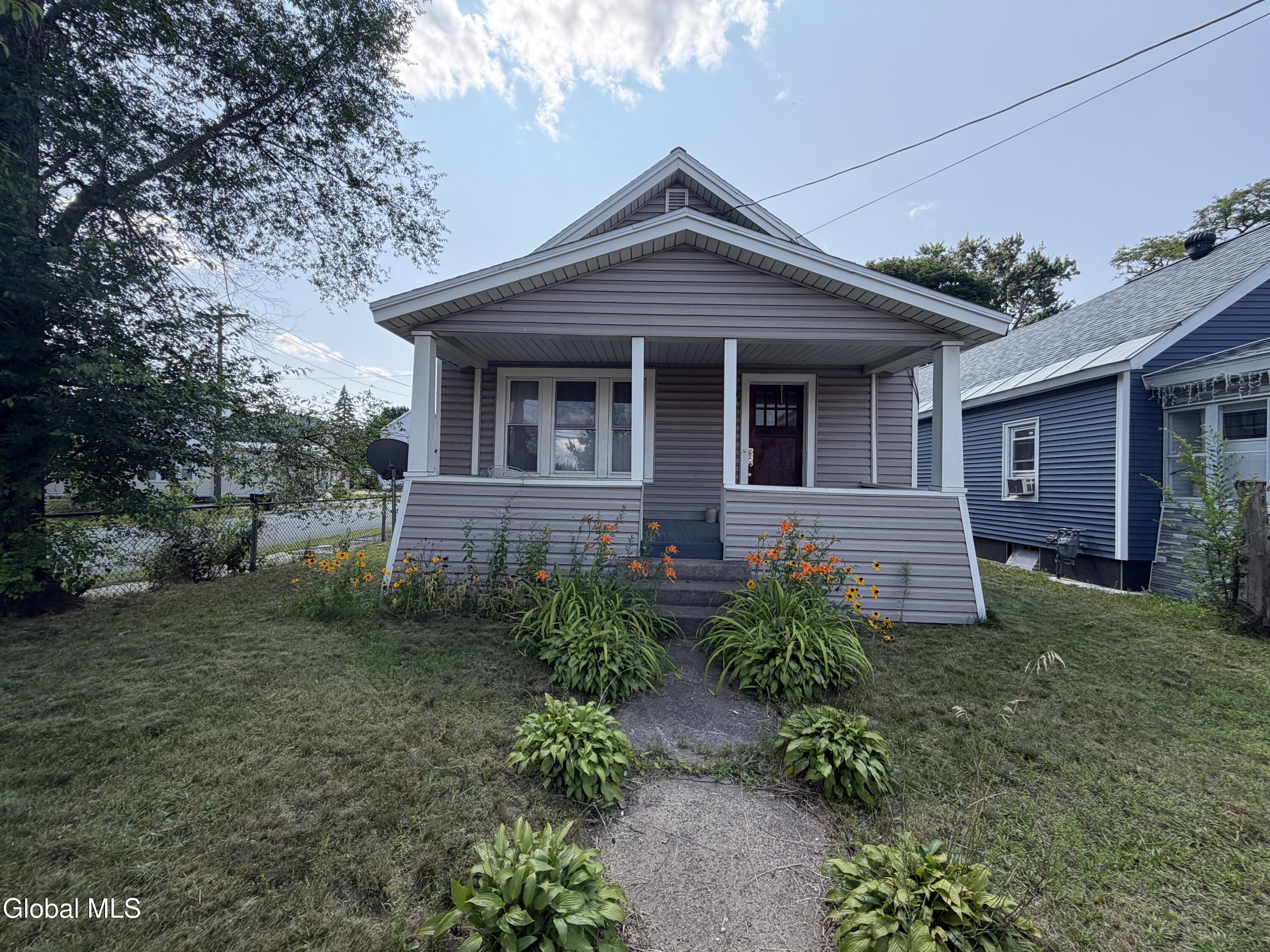 1162 Forest Road Schenectady NY 12303