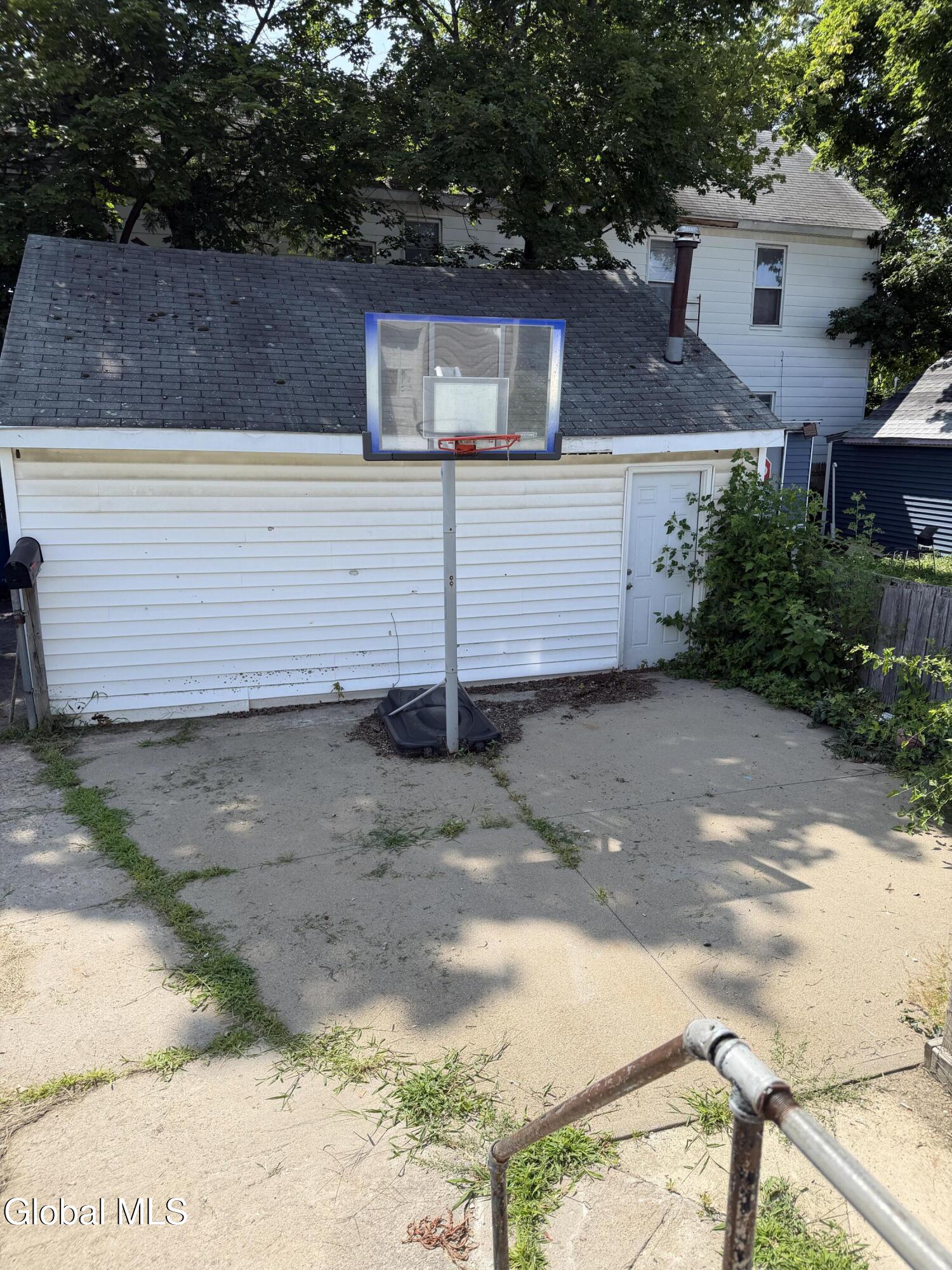 1162 Forest Road Schenectady NY 12303