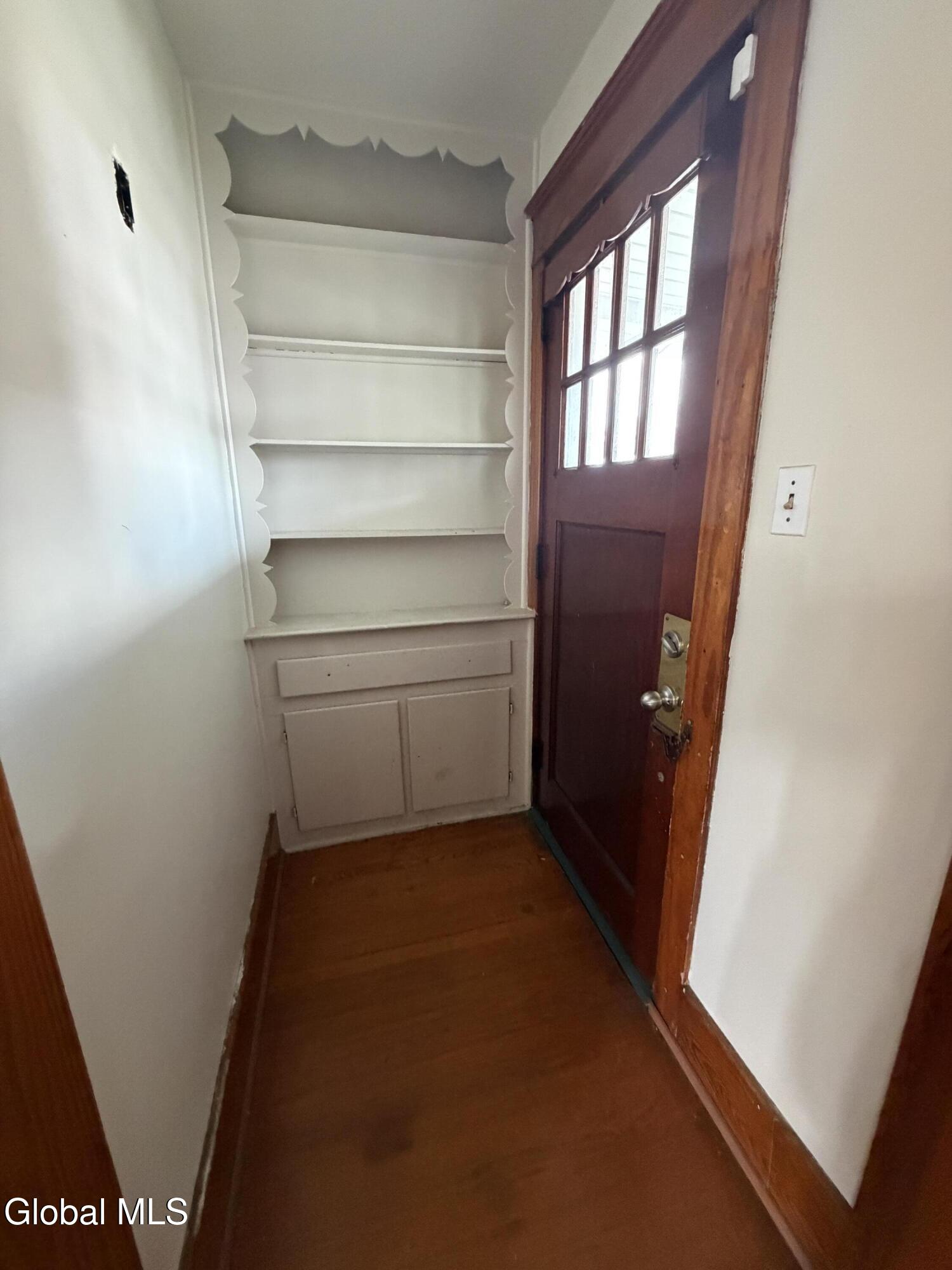 1162 Forest Road Schenectady NY 12303