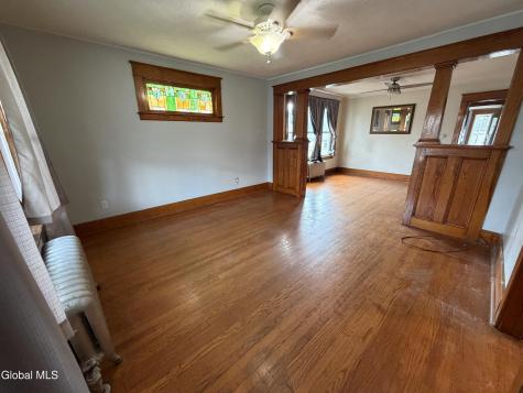 1162 Forest Road Schenectady NY 12303
