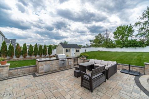 46 Haywood Lane Rensselaer NY 12198