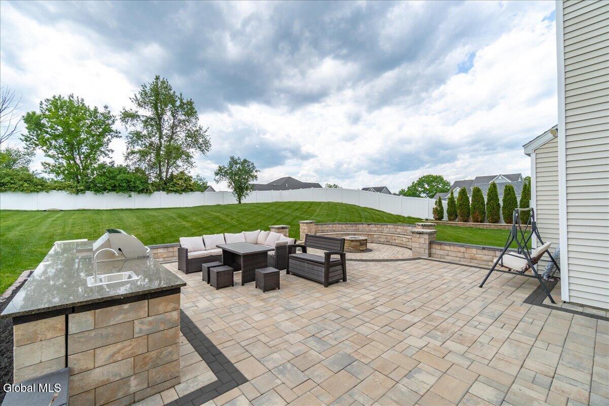 46 Haywood Lane Rensselaer NY 12198