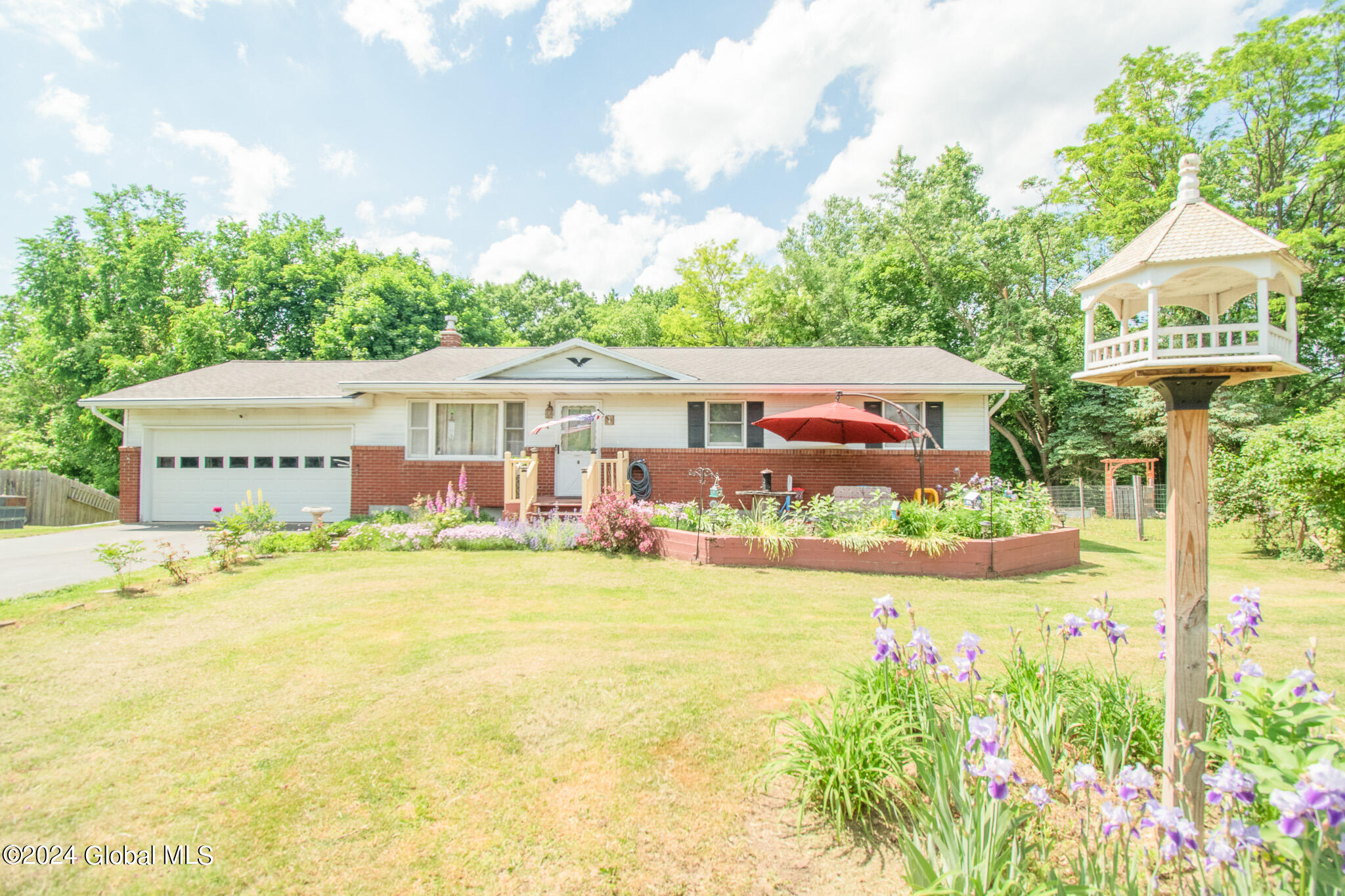 4 Kitty Court East Greenbush NY 12144