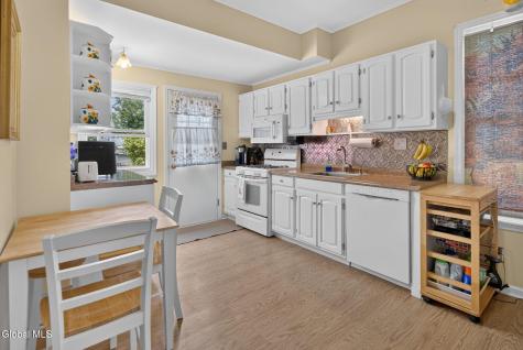 1071 Parkwood Boulevard Schenectady NY 12308