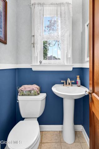 1071 Parkwood Boulevard Schenectady NY 12308