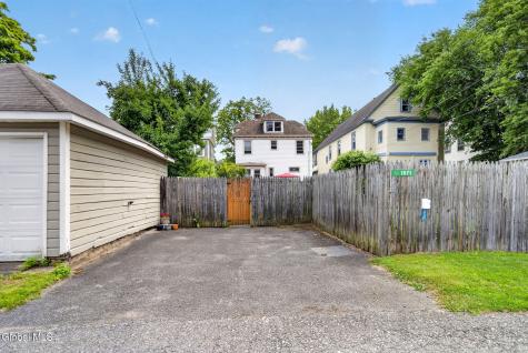 1071 Parkwood Boulevard Schenectady NY 12308