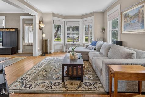 1071 Parkwood Boulevard Schenectady NY 12308