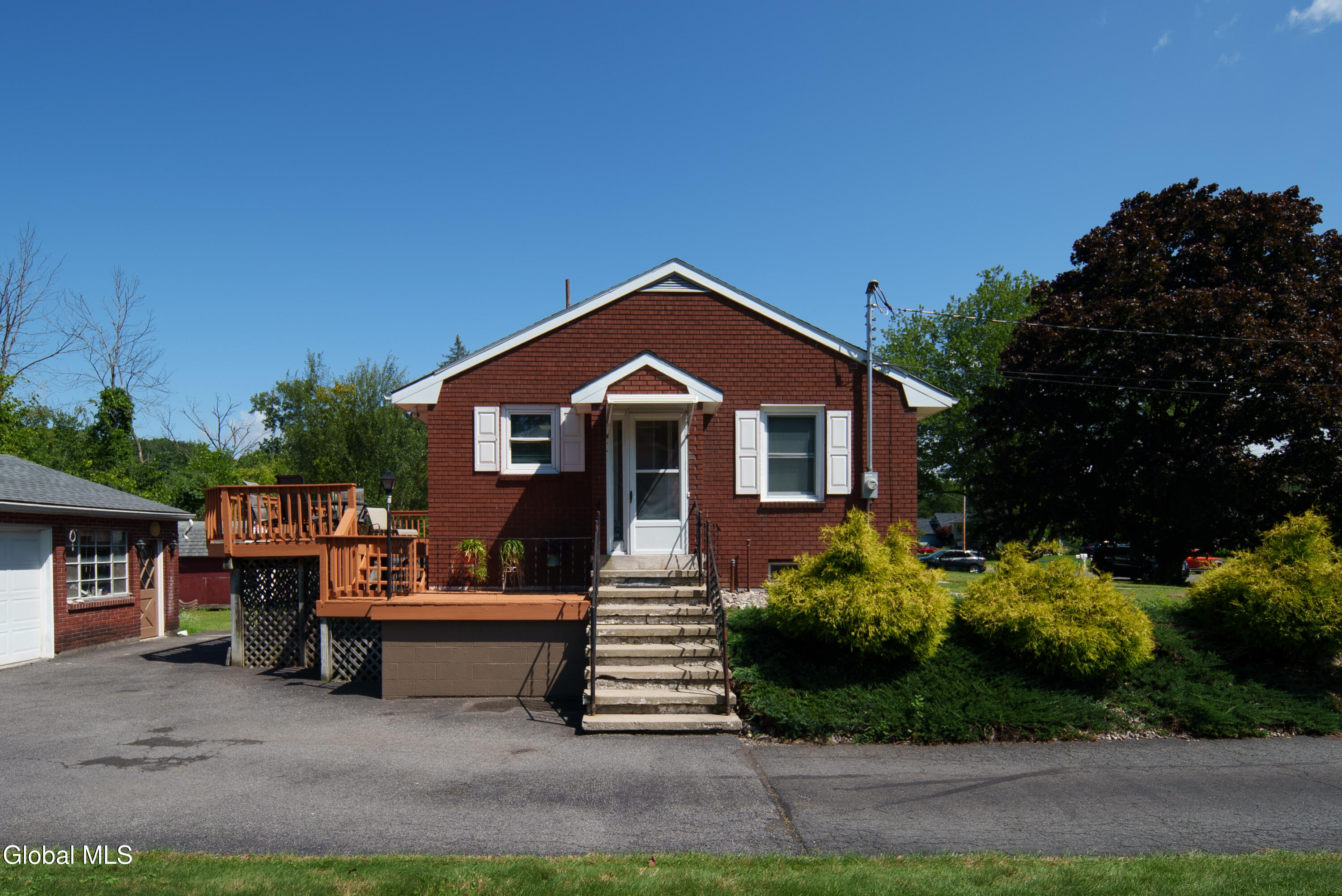 8 Belle Avenue Latham NY 12110