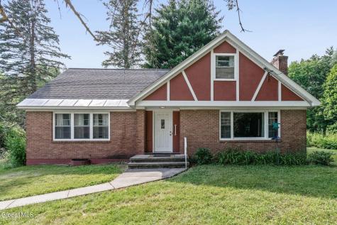 1079 Winne Road Niskayuna NY 12309