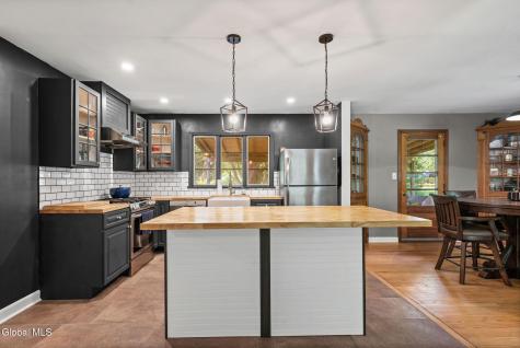 1079 Winne Road Niskayuna NY 12309