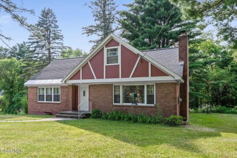 1079 Winne Road Niskayuna NY 12309
