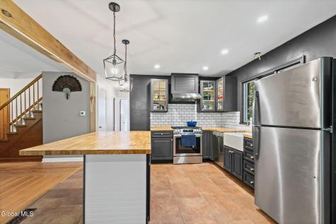1079 Winne Road Niskayuna NY 12309