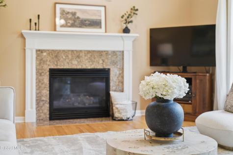 22 Blue Jay Way Rexford NY 12148