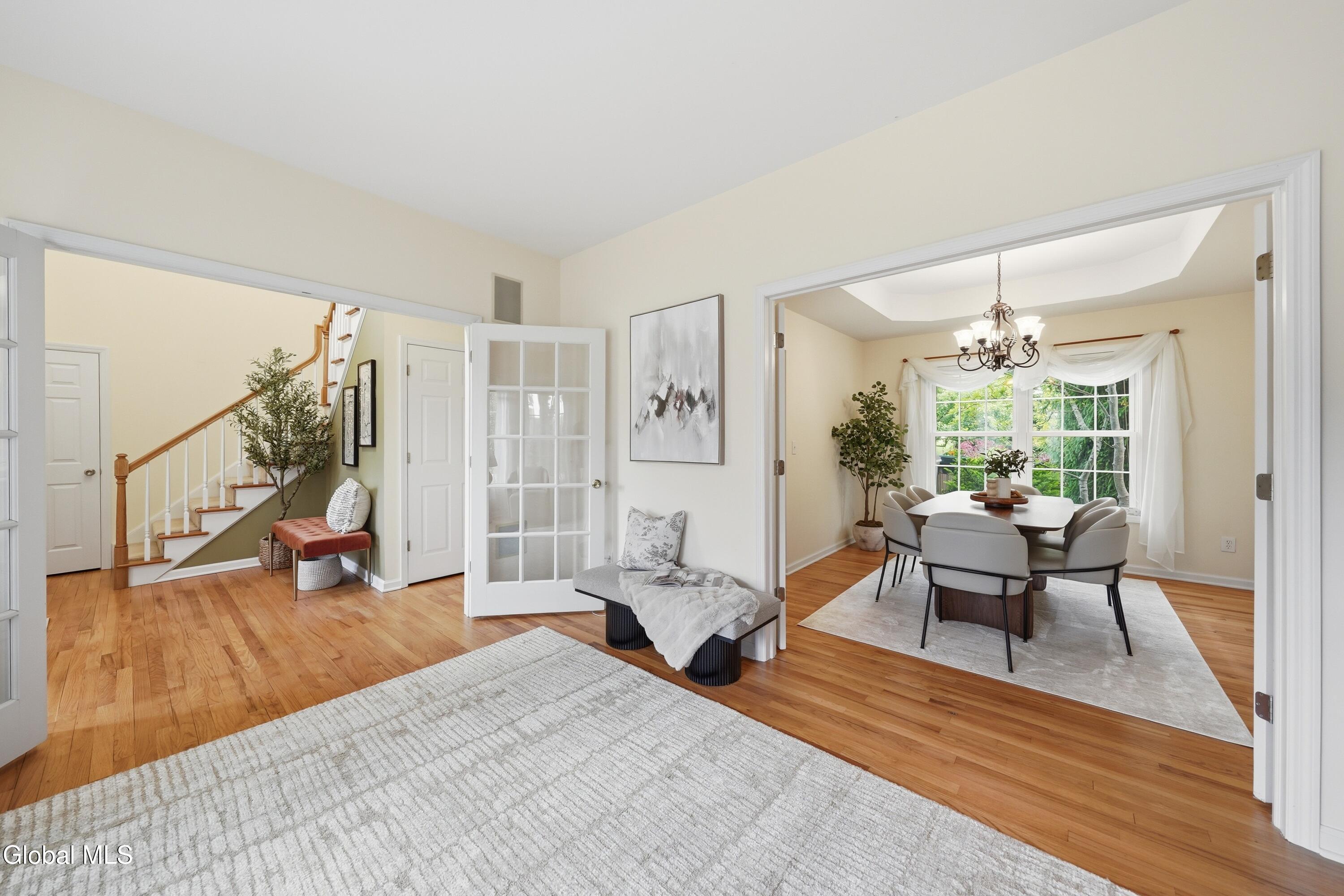 22 Blue Jay Way Rexford NY 12148