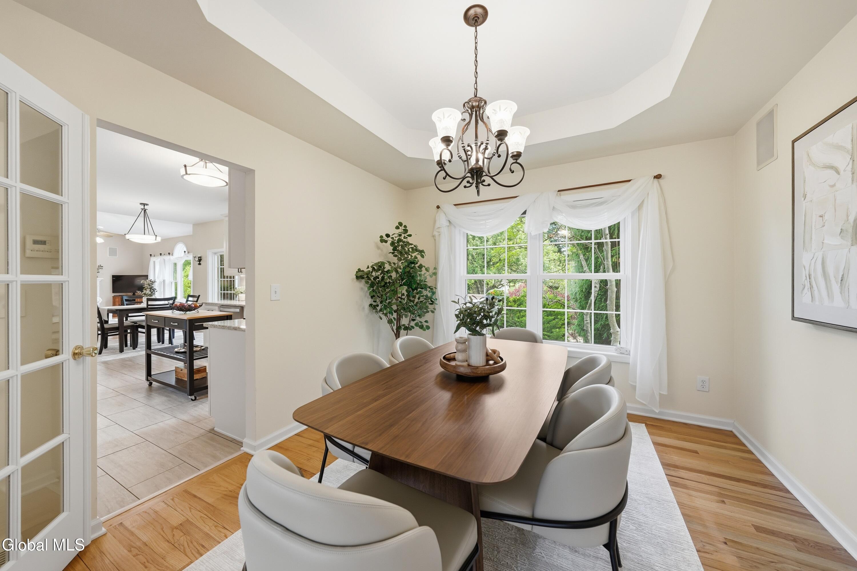 22 Blue Jay Way Rexford NY 12148