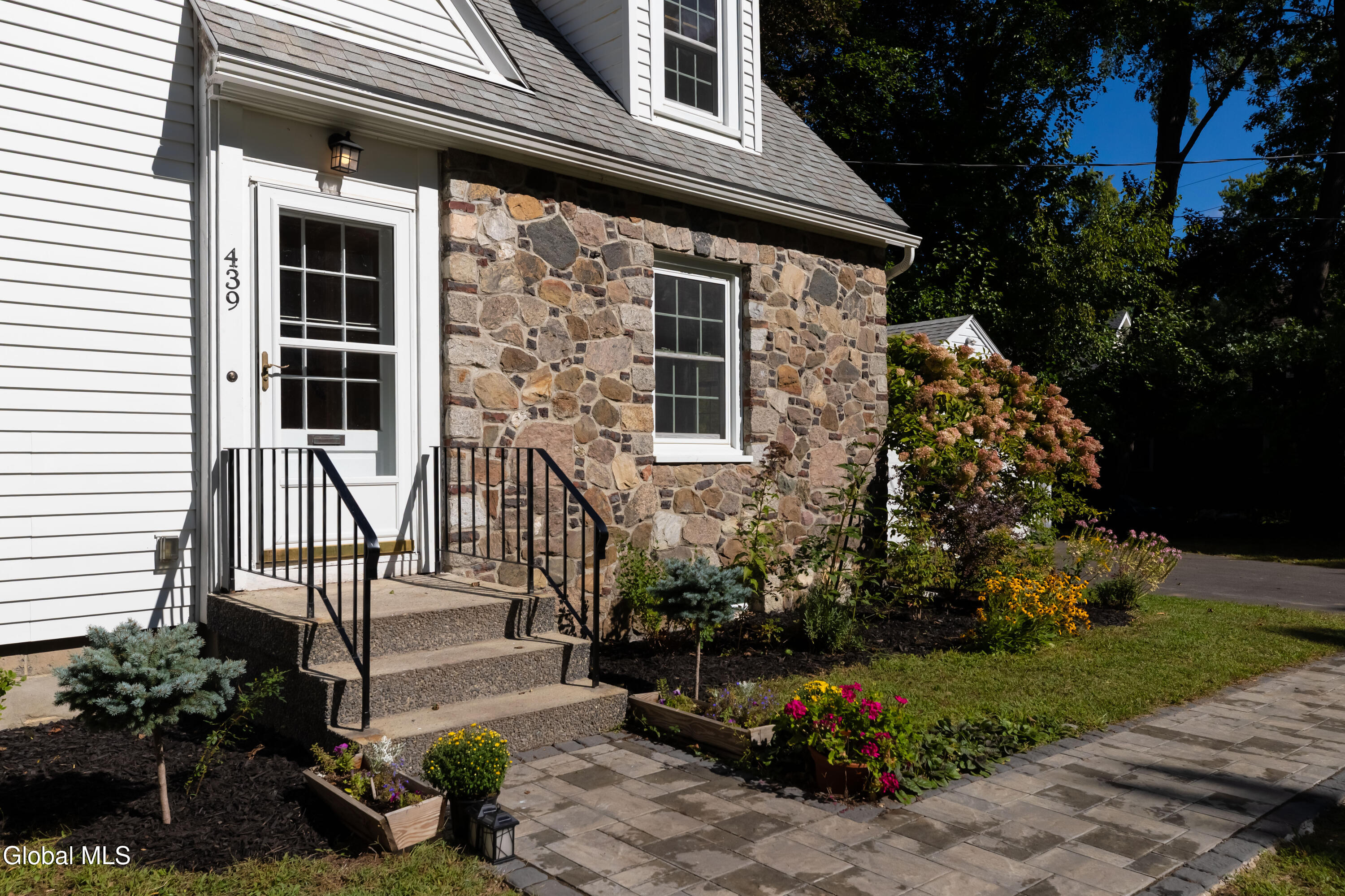 439 Wellington Road Delmar NY 12054