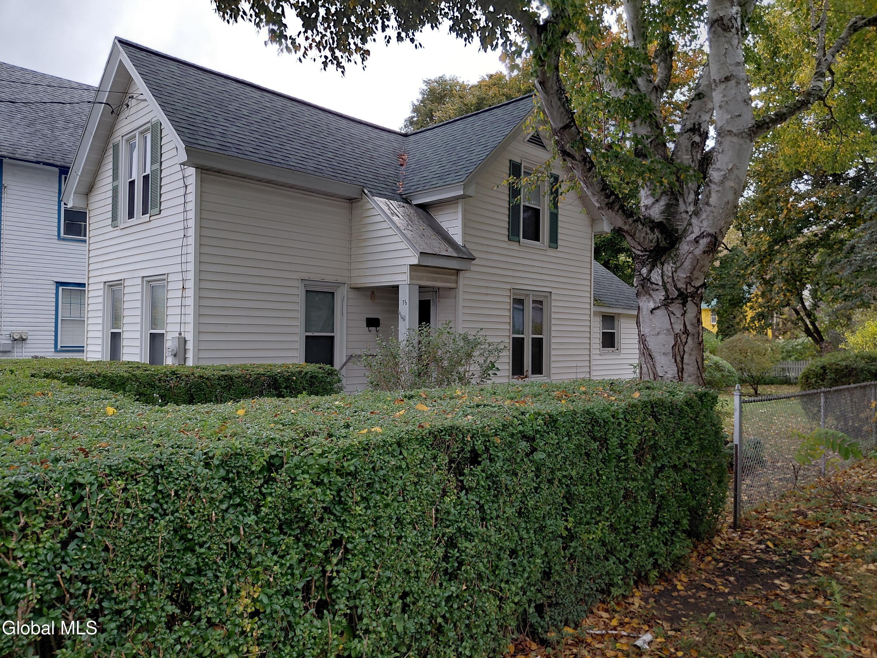 76 W 8th Avenue Gloversville NY 12078