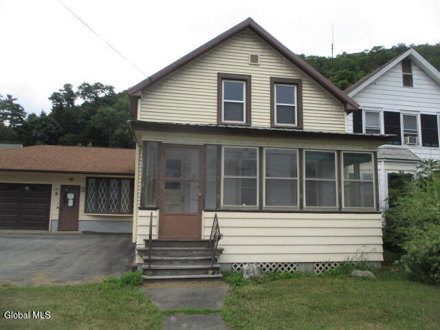 85 Poultney Street Whitehall NY 12887