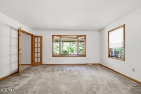 61 Sonat Road Clifton Park NY 12065