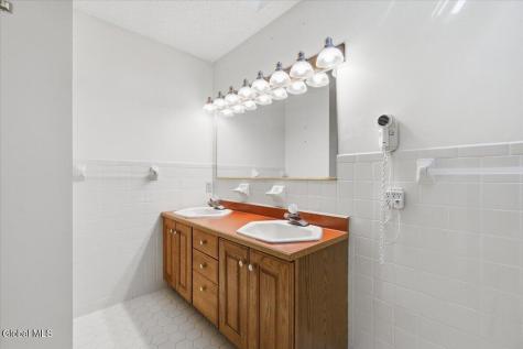 61 Sonat Road Clifton Park NY 12065