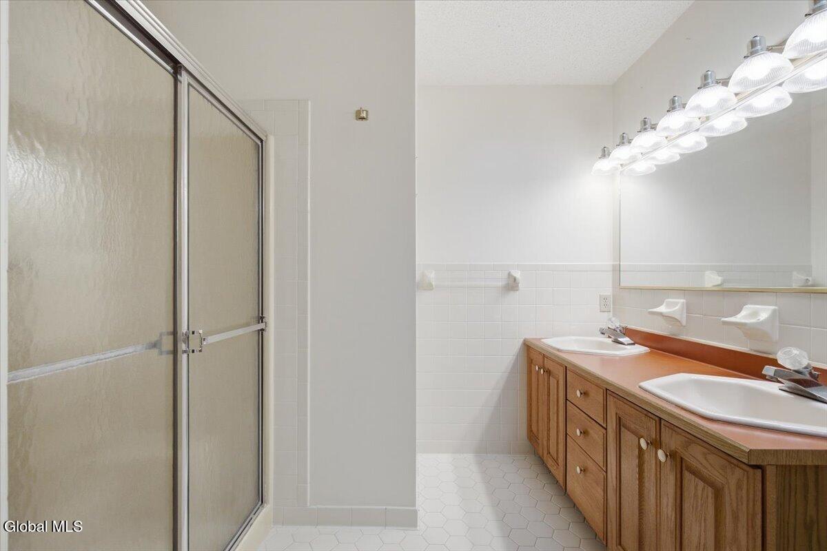 61 Sonat Road Clifton Park NY 12065
