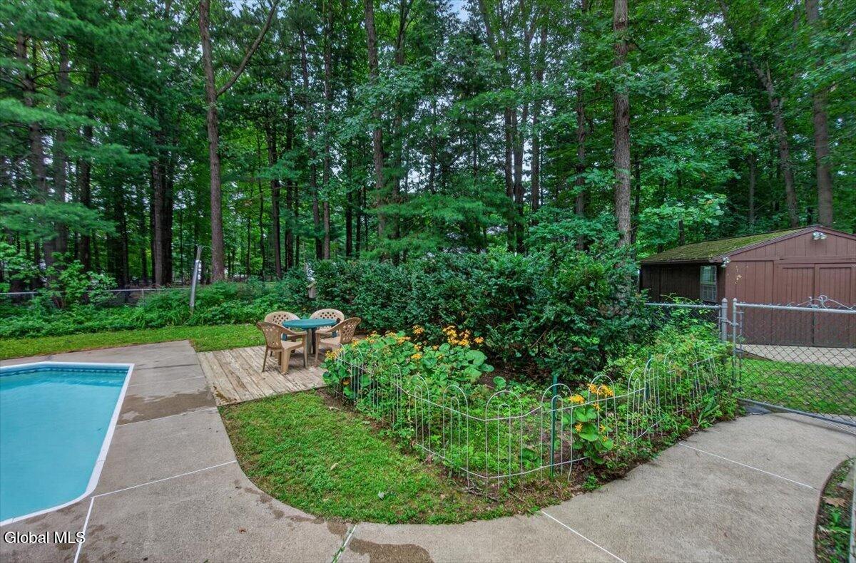 61 Sonat Road Clifton Park NY 12065
