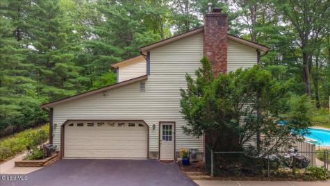 61 Sonat Road Clifton Park NY 12065