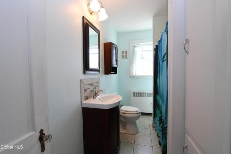 1534 Columbia Turnpike Castleton NY 12033
